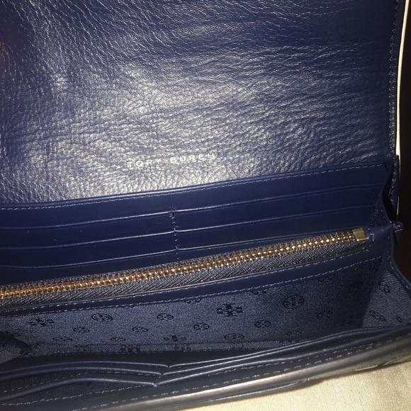 🎀Tory Burch wallet🎀 - Picture 5 of 6